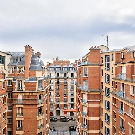 Edmond Roger - Eiffel Apartamento